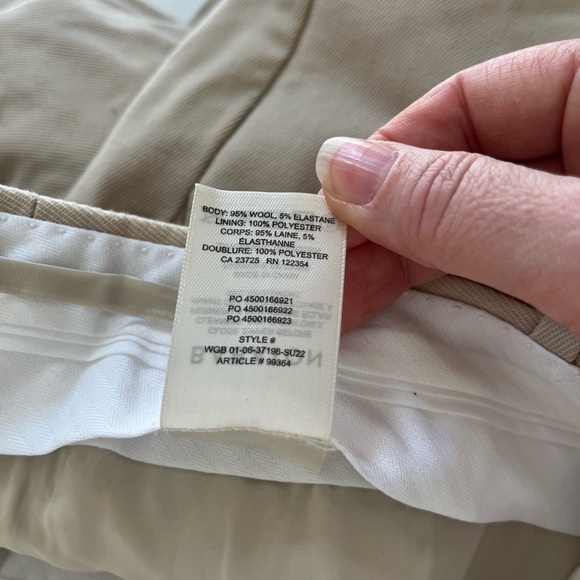 Babaton Agency Short 3” Taupe Beige Wool Blend Like New Small - Picture 9 of 10